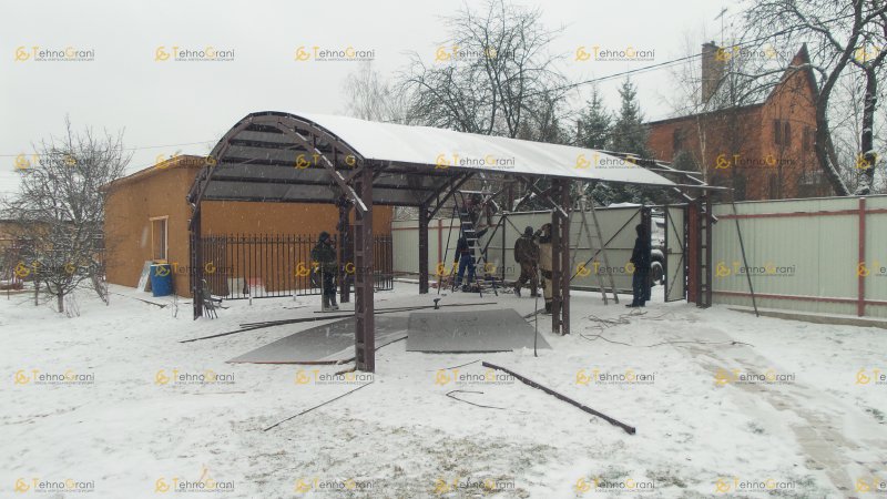 Консольный навес из поликарбоната