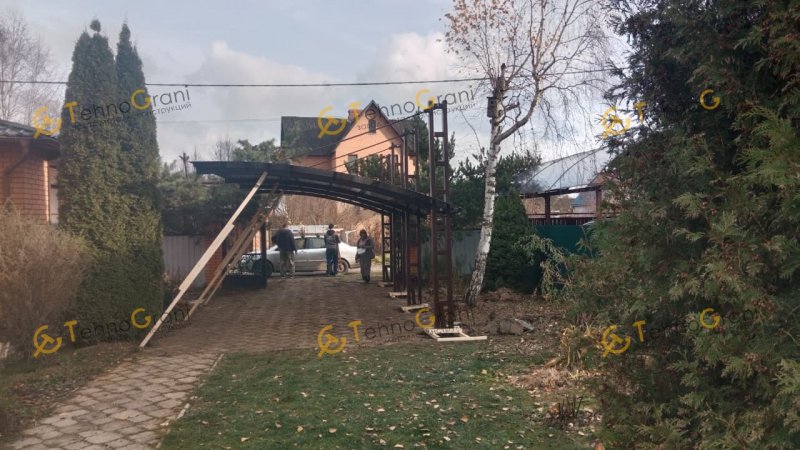Консольный навес из поликарбоната