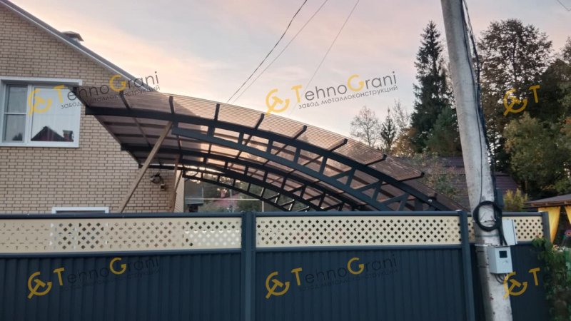 Консольный навес из поликарбоната