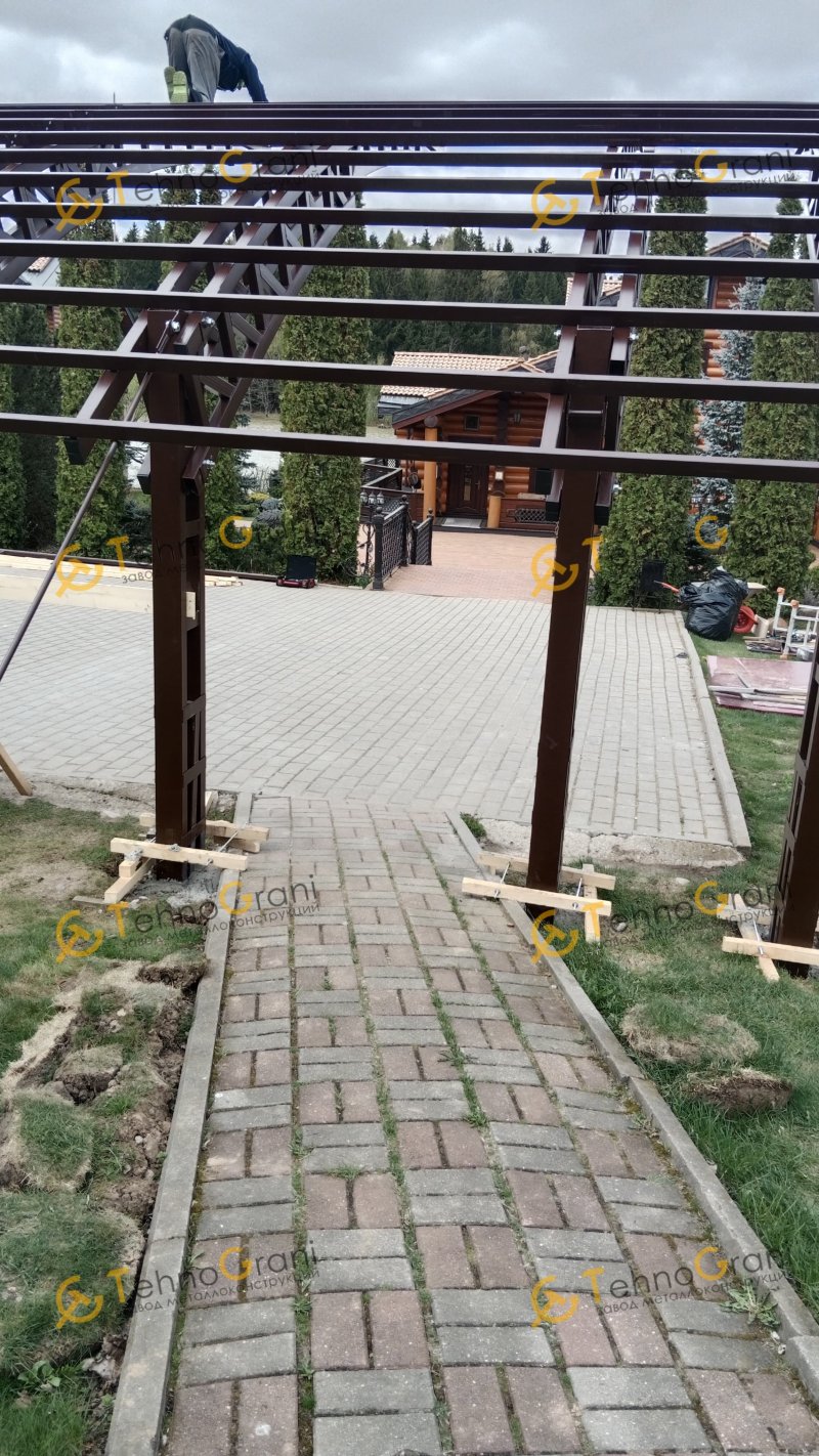 Консольный навес из поликарбоната