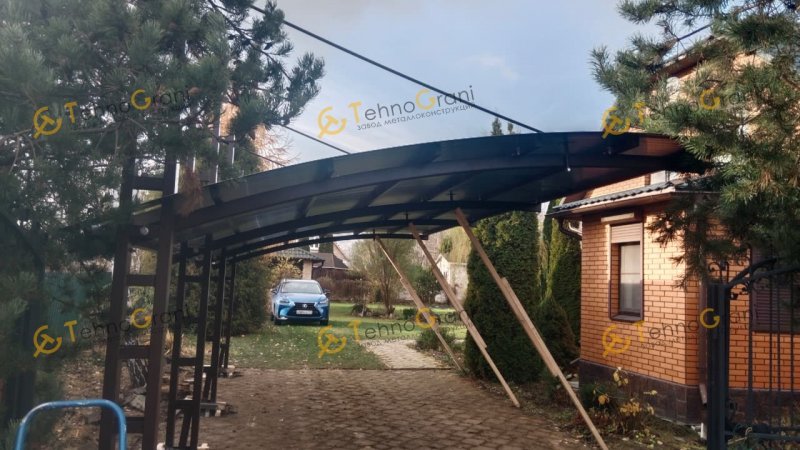 Консольный навес из поликарбоната