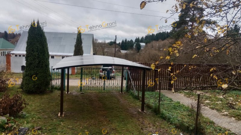 Консольный навес из поликарбоната